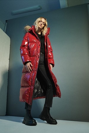 Limited Edition. ROCKANDBLUE Dunfrakke. Style: Glory Coat. Dark Red. Str. 36.  Must-Have: 4.999,-  (V.I.P. Pris: 3.599,-)